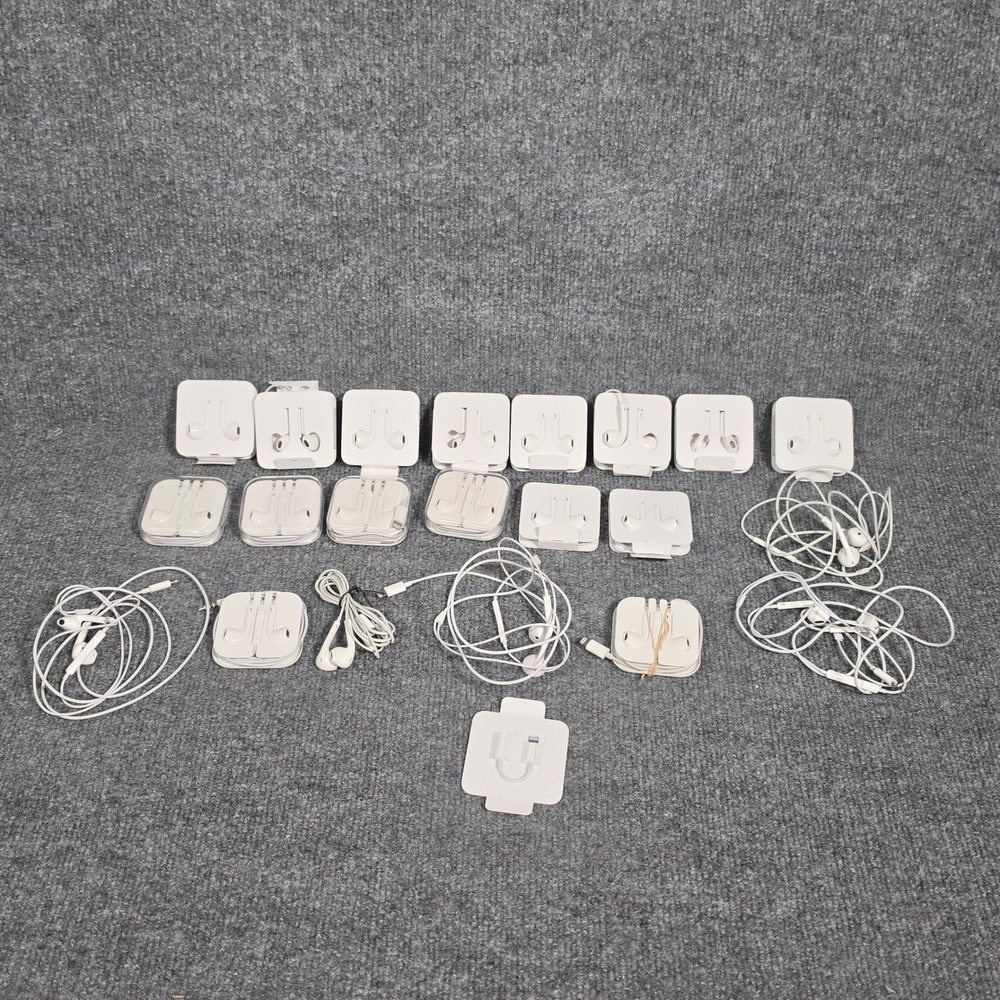 Apple EarPods Lot Lightning and 3.5mm Wired Earbuds with Adapter Bulk 22pc